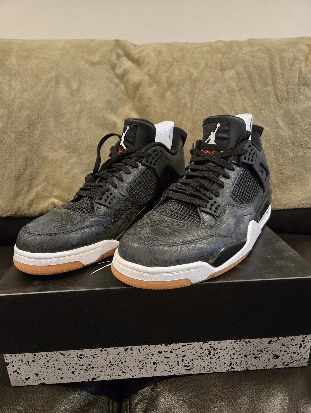 AIR JORDAN 4 RETRO SE LASER BLACK GUM SIZ3 15